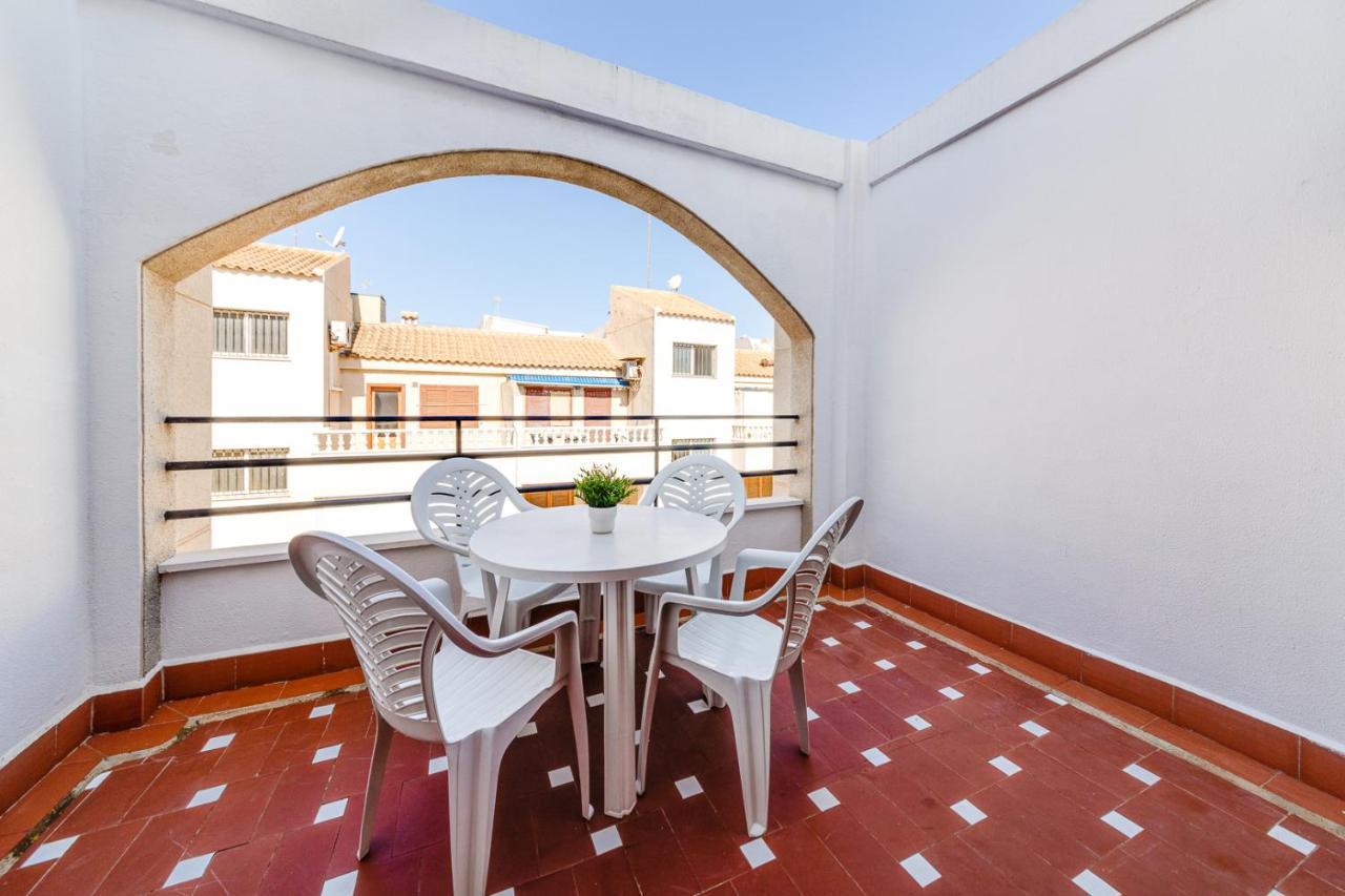 Cozy Apartment Near The Sea Torrevieja Exterior photo